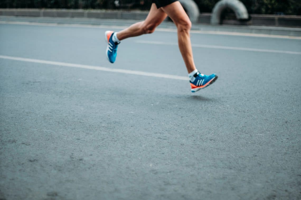 Débutant en course à pied : Guide sportif pour progresser sereinement